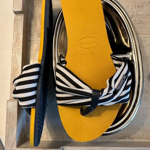 Haviannas You St. Tropez Navy White Yellow Sandal size 37-38 (US 7.5) - Picture 9 of 9
